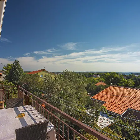 דירה With Balcony And Sea View *